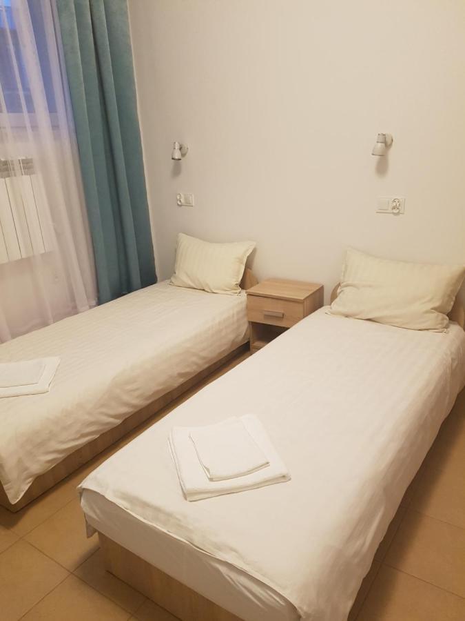 Hostel Mleczna - Metro Zacisze วอร์ซอ ภายนอก รูปภาพ