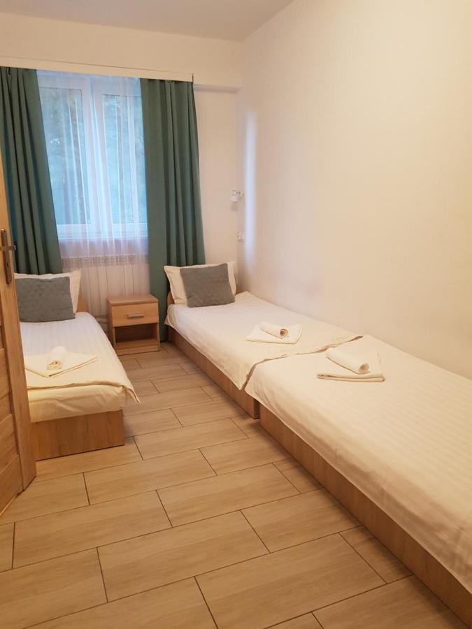 Hostel Mleczna - Metro Zacisze วอร์ซอ ภายนอก รูปภาพ