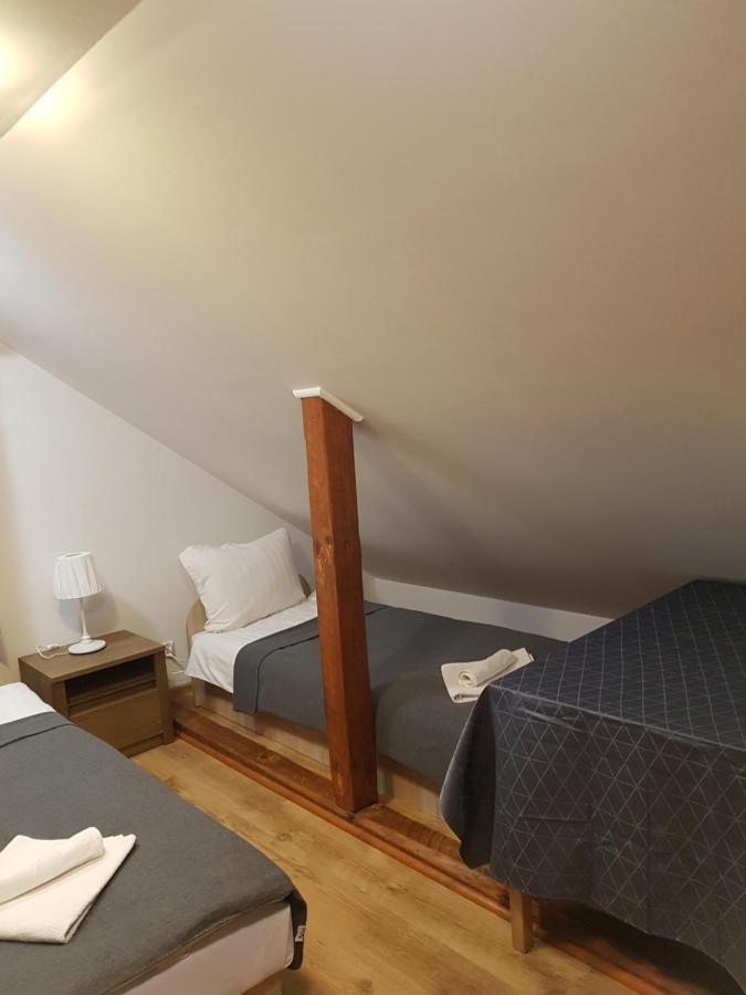 Hostel Mleczna - Metro Zacisze วอร์ซอ ภายนอก รูปภาพ