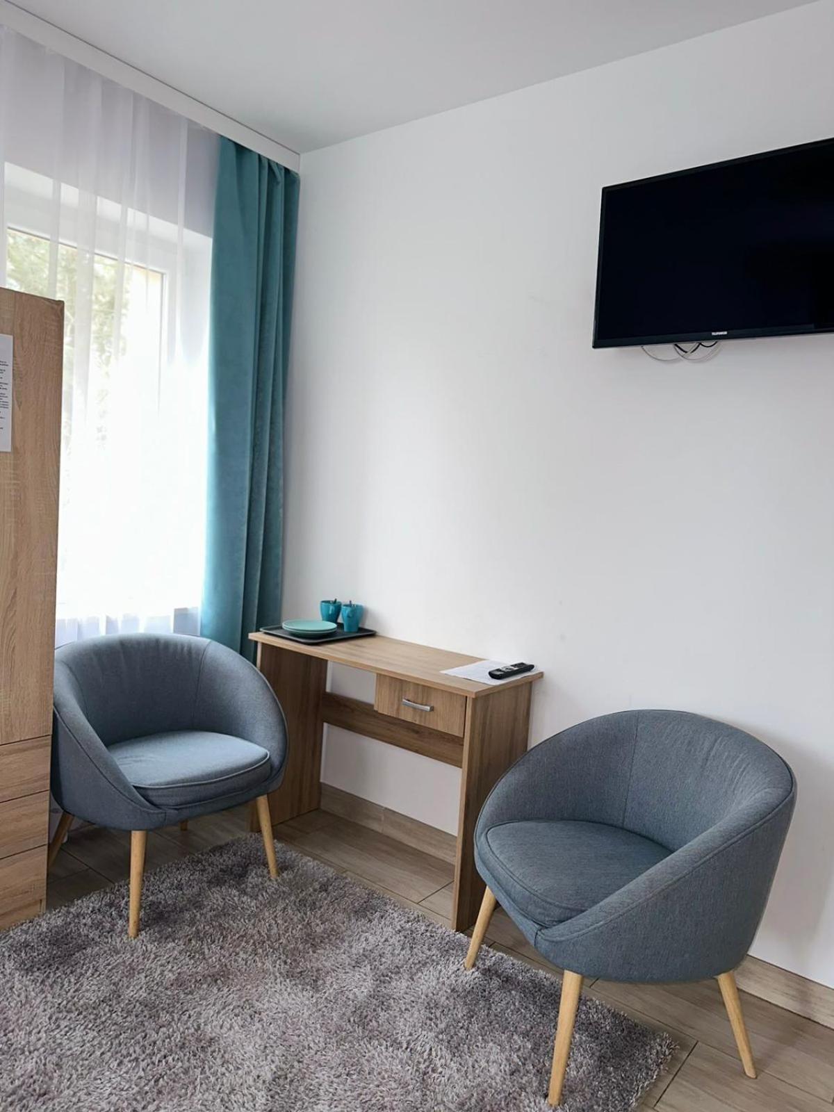 Hostel Mleczna - Metro Zacisze วอร์ซอ ภายนอก รูปภาพ